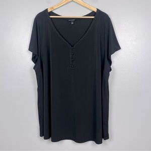 Torrid black v-neck short sleeve 1/4 button blouse top, size 4X.